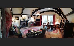 Treetops Mansion Penthouse W/Balconies, Sleep 8+2